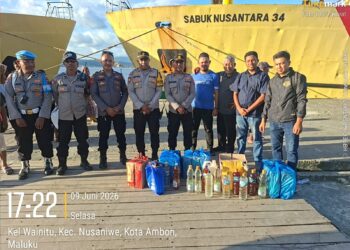 Cegah Perkelahian di Ambon, Polisi Sita Ratusan Liter Sopi dari MBD