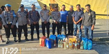 Cegah Perkelahian di Ambon, Polisi Sita Ratusan Liter Sopi dari MBD