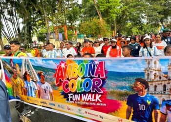 Semarak Amboina Color Fun Walk: Lautan Jersey Piala Dunia Warnai Ambon, Wali Kota Ajak Jaga Persaudaraan