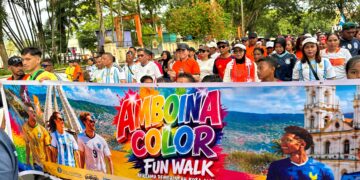 Semarak Amboina Color Fun Walk: Lautan Jersey Piala Dunia Warnai Ambon, Wali Kota Ajak Jaga Persaudaraan