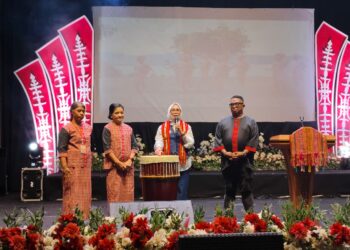 Ely Toisutta Ingatkan Ancaman Era Digital, Budaya Lokal Harus Tetap Hidup
