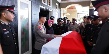Kapolda Maluku Sebut Briptu Ananda Tutupoho Pahlawan Kemanusiaan